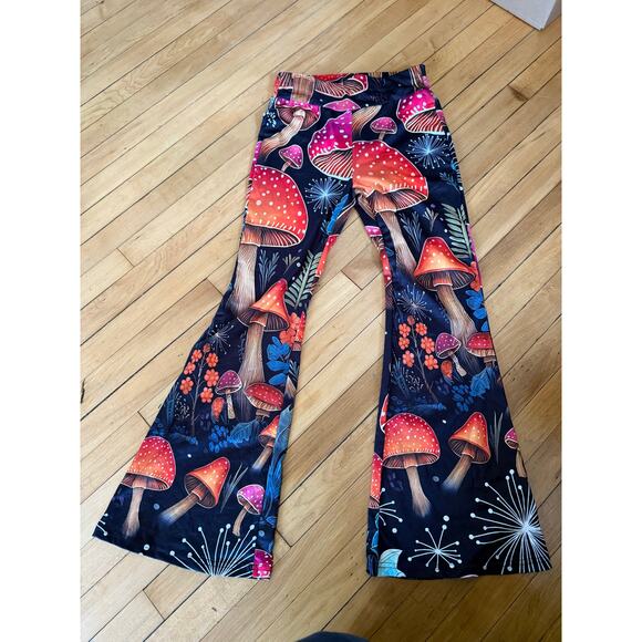 Mushroom high waist colorful mushroom flare leggings - Picture 1 of 5
